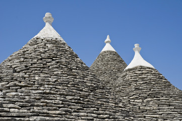 Fototapeta na wymiar Trulli. Stożkowe dachy. Alberobello. Apulia.