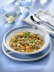 zuppa di cannelini con quadretti- soupe de cannelini