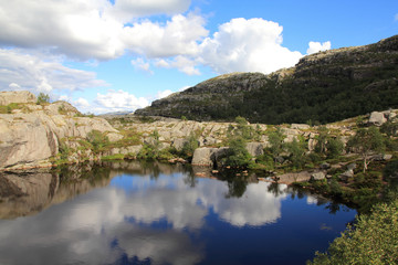 Naklejka na ściany i meble Norway - Preikestolen trail at Rogaland