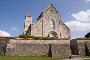 Fototapeta na wymiar Michaelskirche, a Romanesque Basilica in Altenstadt (Germany)