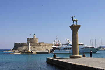 Hafeneinfahrt von Rhodos