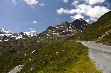 Fototapeta na wymiar Kaunertal Glacier drogowy - Austria