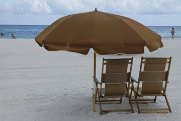 umbrella beach chairs