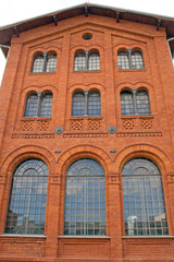 Fototapeta na wymiar Fabrikarchitektur im Landgut Borsig im Havelland (Brandenburg)