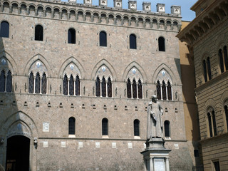 Siena - Salustio Bangini monument