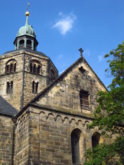 Fototapeta na wymiar Münsterkirche in Hameln