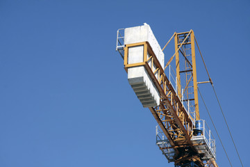 Naklejka premium Grue et béton