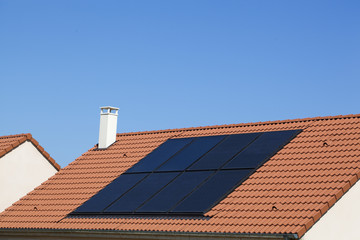 panneaux photovoltaïque sur une toiture