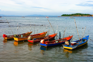 Naklejka na ściany i meble Fisherman boats ,at Ko Lan Thailand