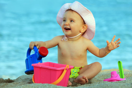 B&eacute;b&eacute; &agrave; la plage