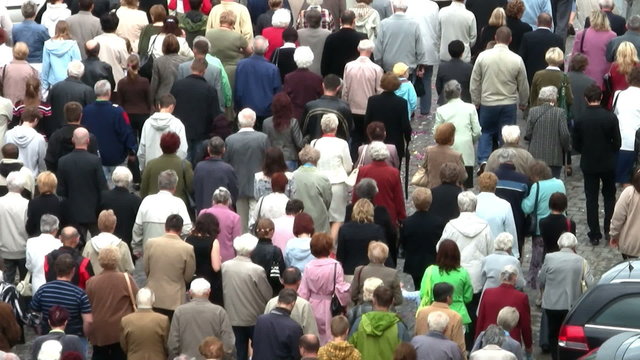 Slow motion of   big crowd