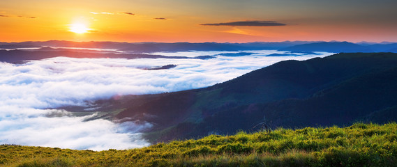 Fototapeta premium morning in mountains