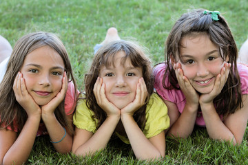 fillettes heureuses