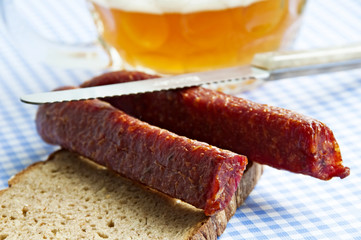 Landjäger mit Bier
