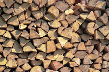 brennholz, geschichtet, gestapelt