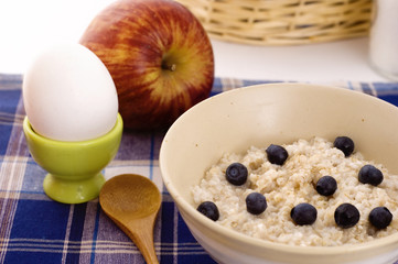 breakfast with oatmeal