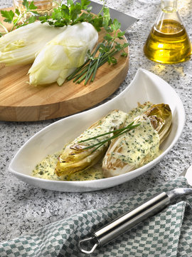 endives gratin&eacute;es aux herbes