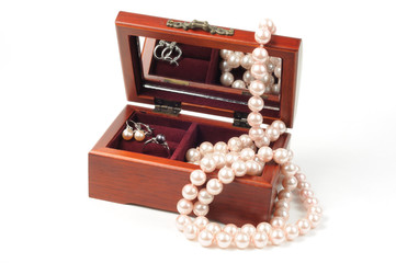 Wooden jewelry box