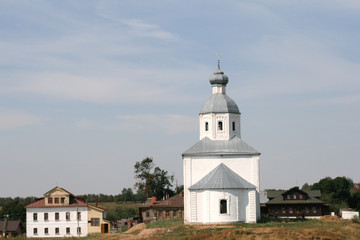 Fototapeta na wymiar Rosyjski Kościół Prawosławny w Suzdal