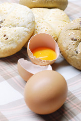 eggs with bread