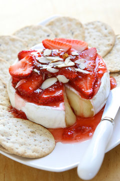 Baked Brie with Strawberries