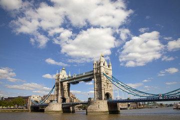 Fototapeta na wymiar Tower Bridge and the River Thames