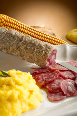 polenta salami-polenta e salame