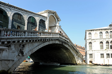 ponte di rialto venezia 340