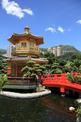 Fototapeta premium golden pavilion of Chi Lin Nunnery and garden, Hong Kong