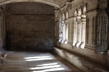 Fototapeta na wymiar abbaye de montmajour 24