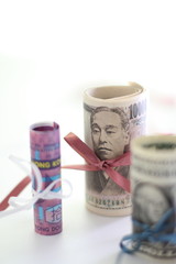 American dollar, Hong Kong dollar and Japanese yen