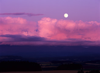 夕雲と満月