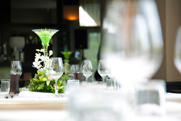 details from the wedding table