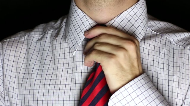 Man Necktie positioning
