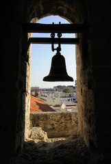 Obraz premium Vintage bell silhouette in Old havana