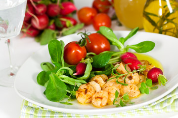 Gebratene Garnelen,Feldsalat
