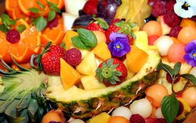 Bunter Fruchtcoctail