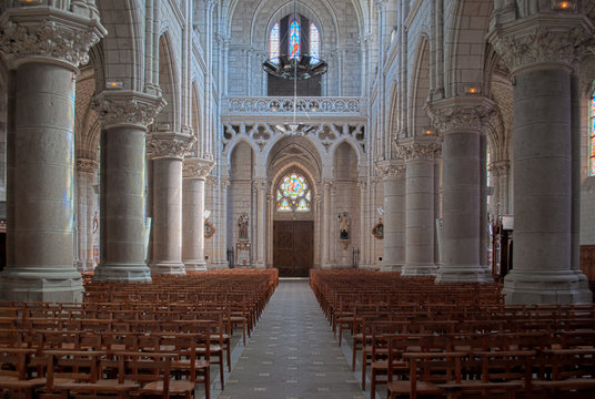 Nef de Cath&eacute;drale 2
