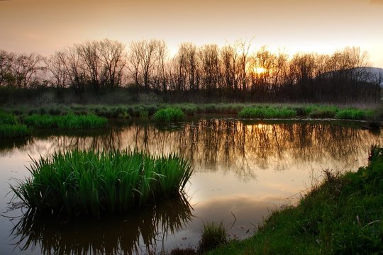tramonto sul lago