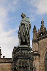 Fototapeta na wymiar Royal Mile, Walter Scott, Edinburgh, Scotland