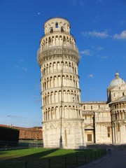 Schiefer Turm von Pisa ohne Touristen