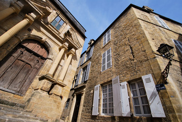 Dans les rues à Sarlat