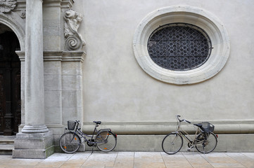 regensburg, biciclette nel centro storico #2