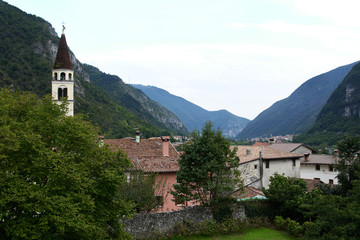 Fototapeta na wymiar St Nazario prowincji Vicenza wiejski wieża