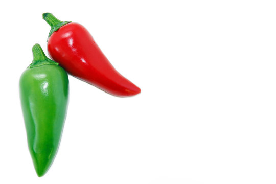 gr&uuml;ne und rote chilischote