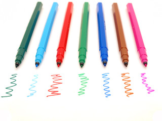 Color felt-tip pens