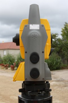 Appareil topographique droite