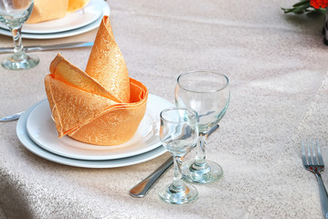 Table setting at a reception