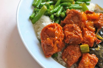 Chinese vegetarian mock chicken cuisine