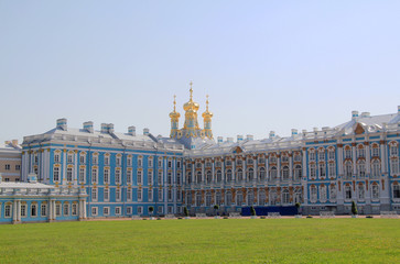 Fototapeta na wymiar Catherine Palace in czar village
